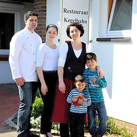 호텔 Restaurant Zum Hollengrund 4*