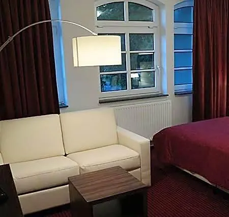 Restaurant Zum Hollengrund 호텔 4*