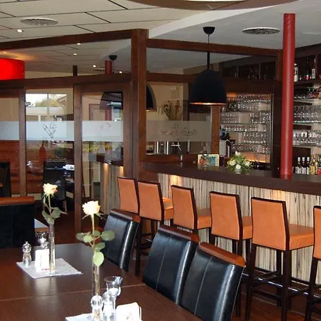 Restaurant Zum Hollengrund 4*